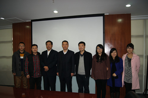 成人影视片
领导会见西安软件园发展中心副主任朱立明等人并合影留念